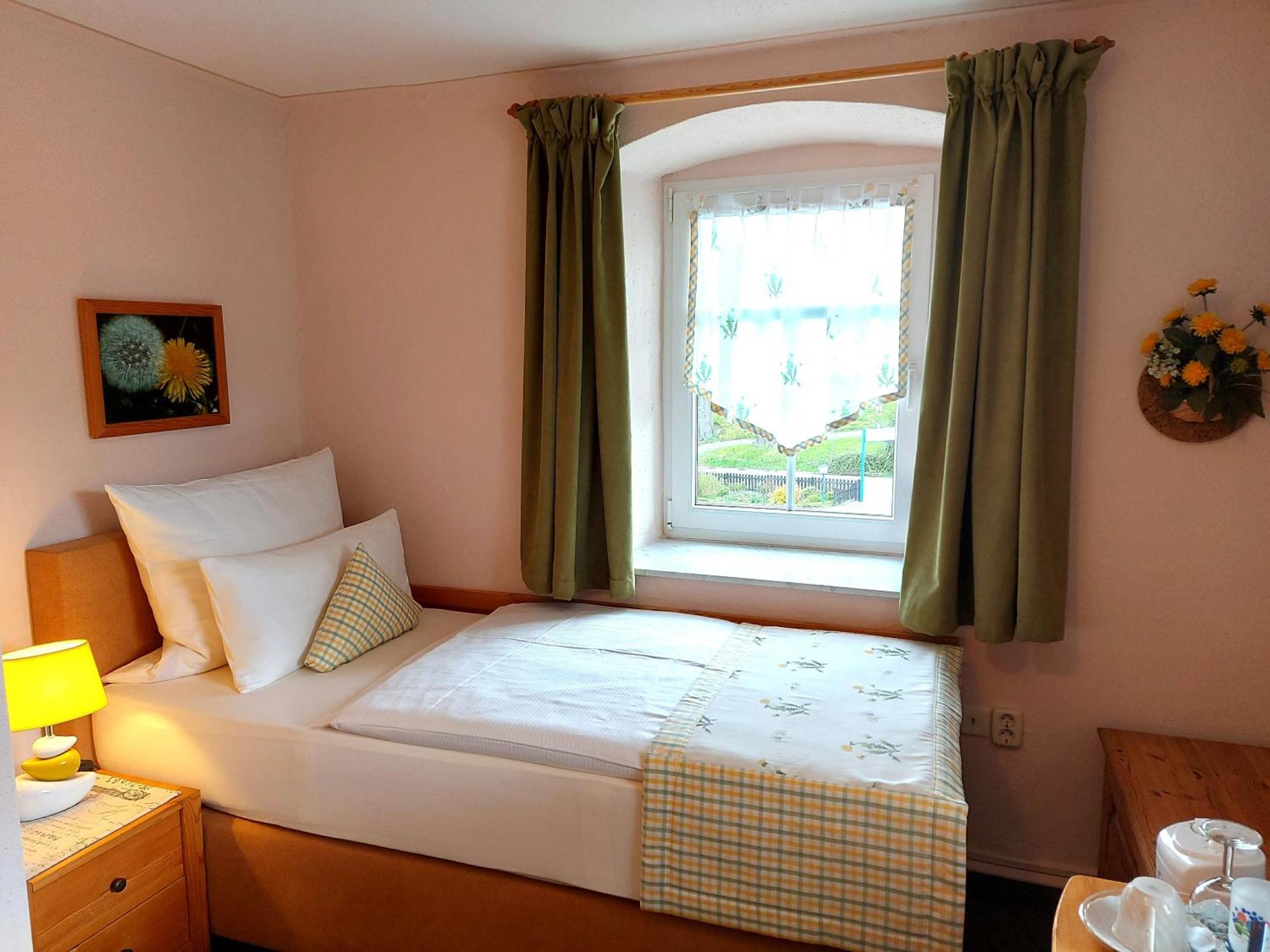 Logis L Auberge Gutshof Bischofswerda Εξωτερικό φωτογραφία